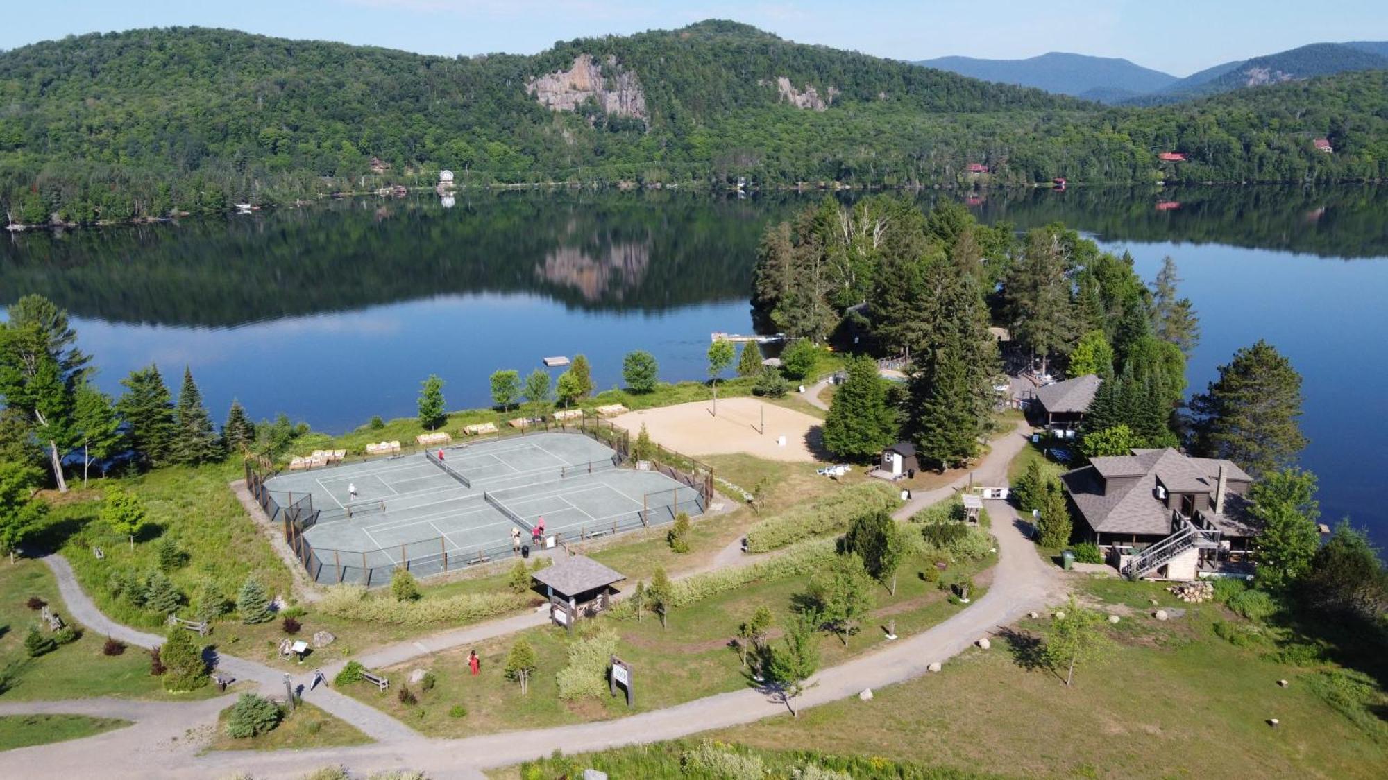 Lakefront Mountain View - Resort Loft Lac-Superieur Exteriér fotografie