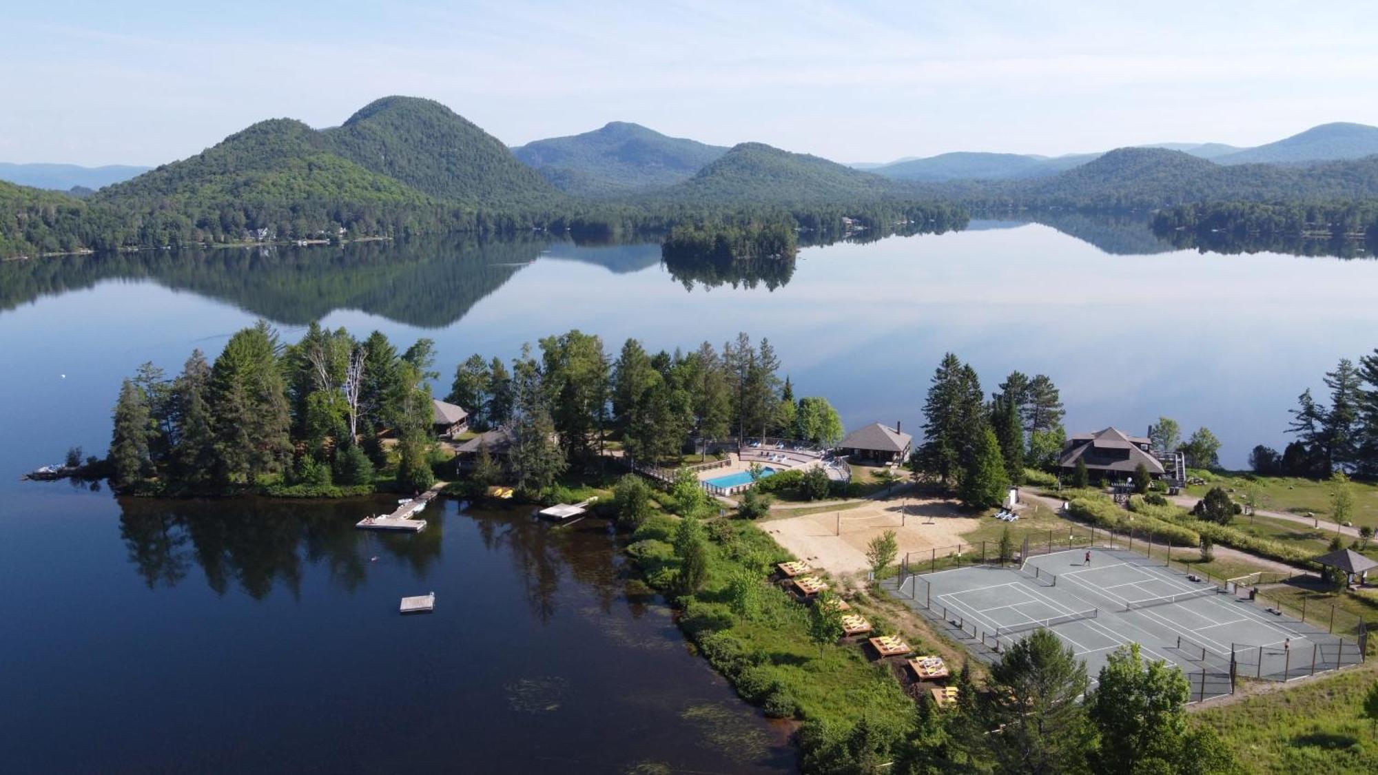 Lakefront Mountain View - Resort Loft Lac-Superieur Exteriér fotografie